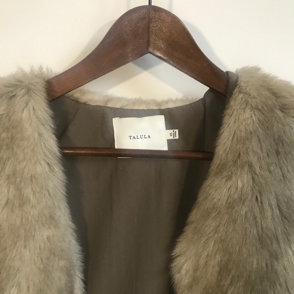 Aritzia Talula Fur Vest - Picture 3 of 7